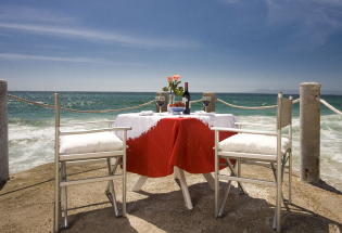 Romantic dining on the beach.