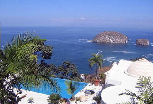 Looking down on Los Arcos Islands.