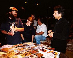 davetable.jpg (14346 bytes)