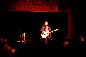 stage.jpg (14341 bytes)