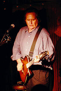 johnny3.jpg (14249 bytes)