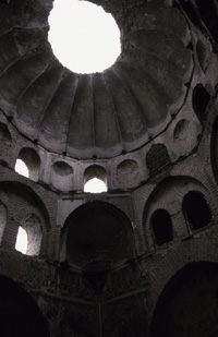 Damascus, Turbah al-Najmîyah, interior, to southeast.