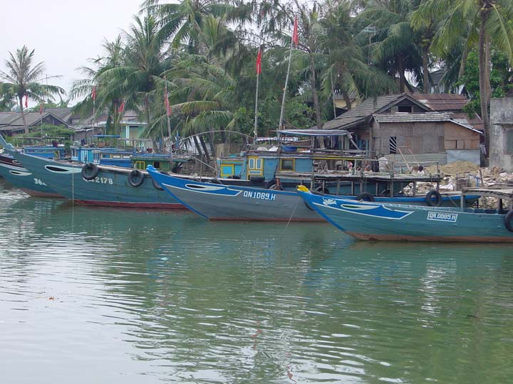 02-boats-HoiAn 01