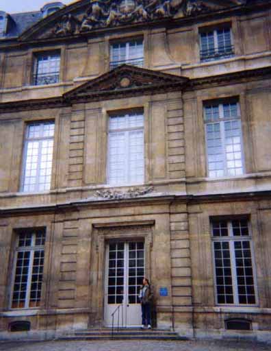 picture of guillaume at the musee picasso