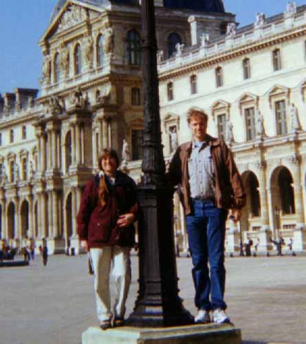 composite image of margueritte and guillaume outside musee
				du louvre